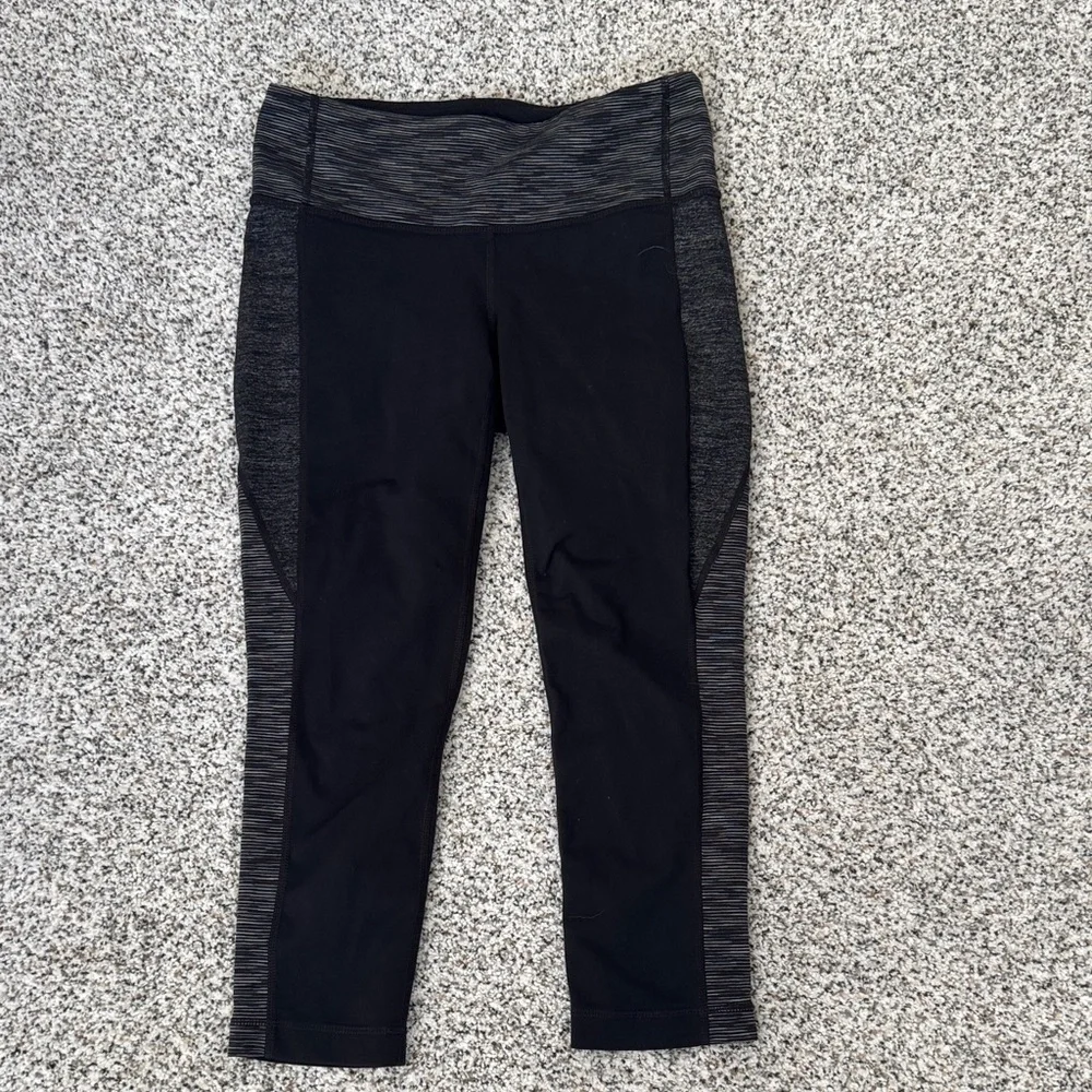 Athleta Black and Gray Athletic Leggings